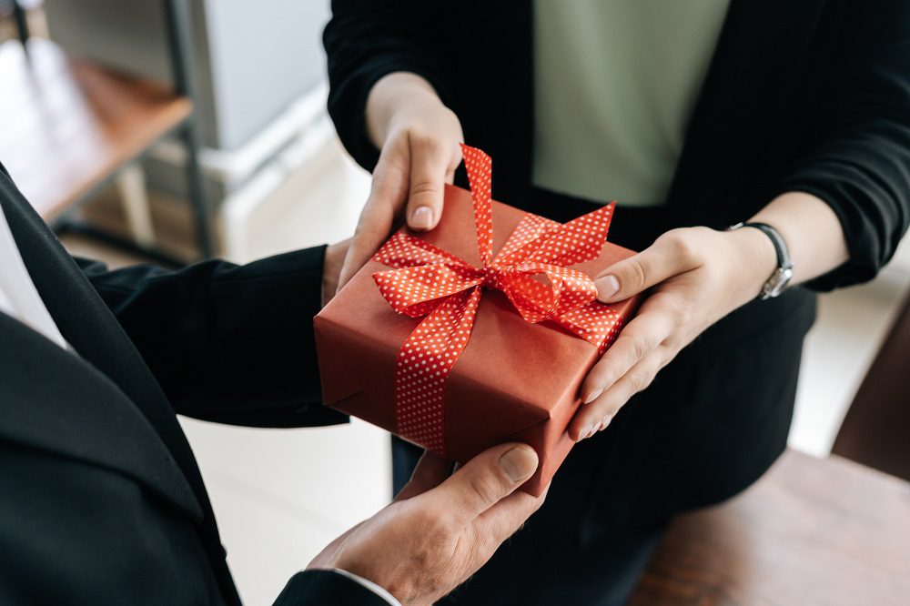 Corporate Hampers: The Perfect Gift for Clients & Employees - Scottish Hampers