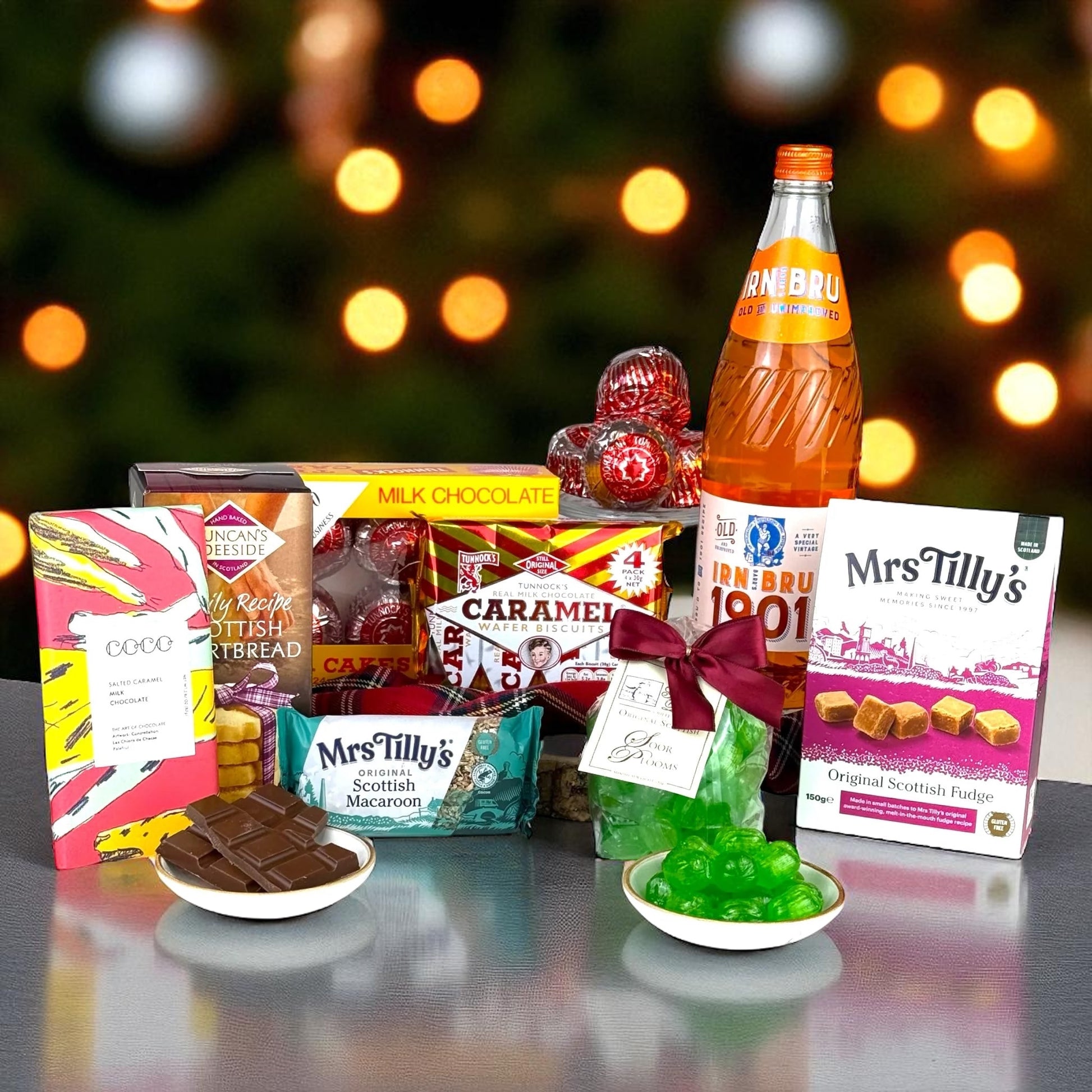 Wee Yin Christmas Treats Box - Scottish Hampers