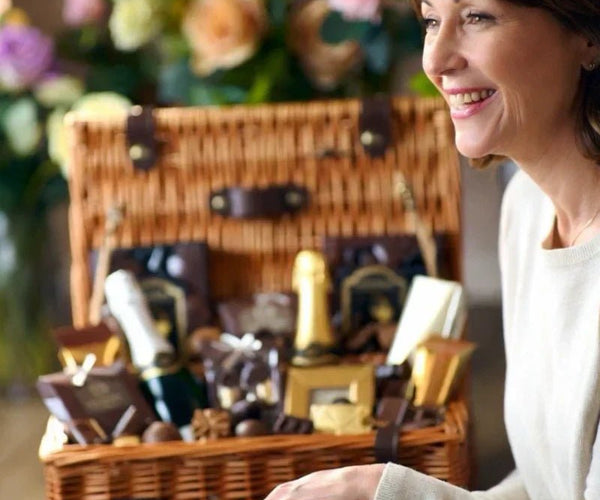 Luxury Scottish Hampers & Gift Baskets Delivered Across the UK