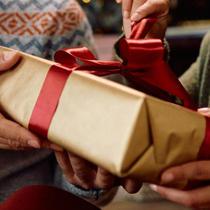 Christmas hampers for couples with Scottish cheese, whisky, shortbread, and festive treats — perfect for romantic gifting, cosy nights in, and UK-wide Christmas delivery.