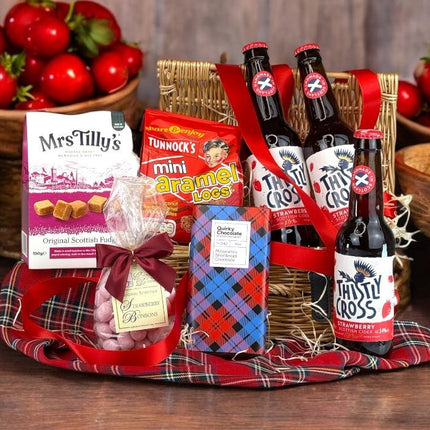 Scottish cider gift sets featuring Thistly Cross craft ciders, artisan cheeses, oatcakes, chutneys, and sweet treats — perfect for birthdays, Father’s Day, and celebration gifting with UK delivery.