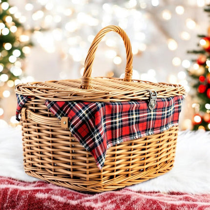 Luxury Scottish Christmas hampers with artisan cheese, chocolates, Champagne, whisky, and festive treats — beautifully packaged and available with next-day UK delivery for Christmas gifting.