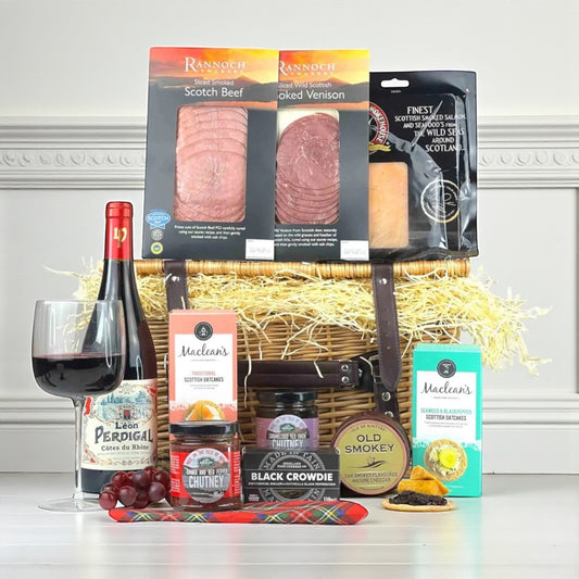 Scottish Feast with Red Wine - Scottish Hampers