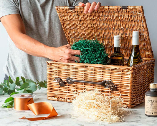 Traditional Wicker Hamper Medium - Scottish Hampers