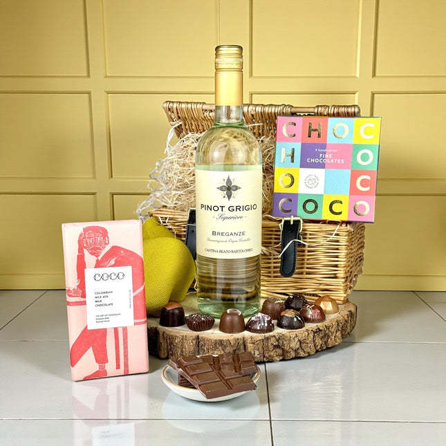 White Wine & Chocolates - Scottish Hampers