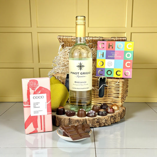 White Wine & Chocolates - Scottish Hampers