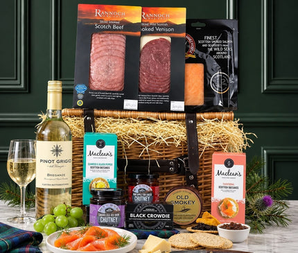 Scottish Feast with White Wine - Scottish Hampers